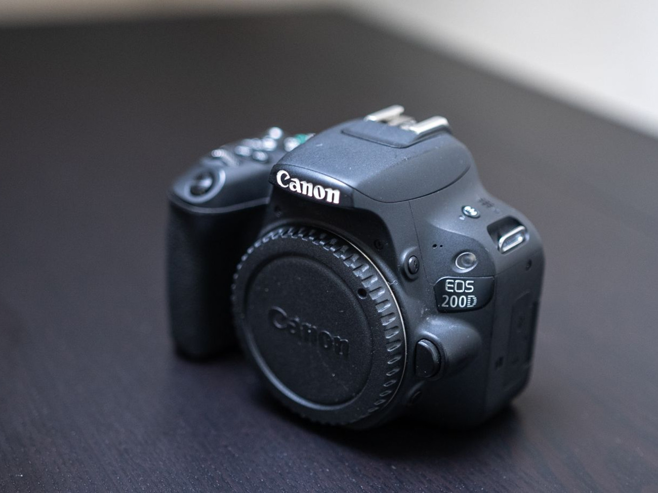 Canon 200d with 18-55mm f2.8-4.5 lens