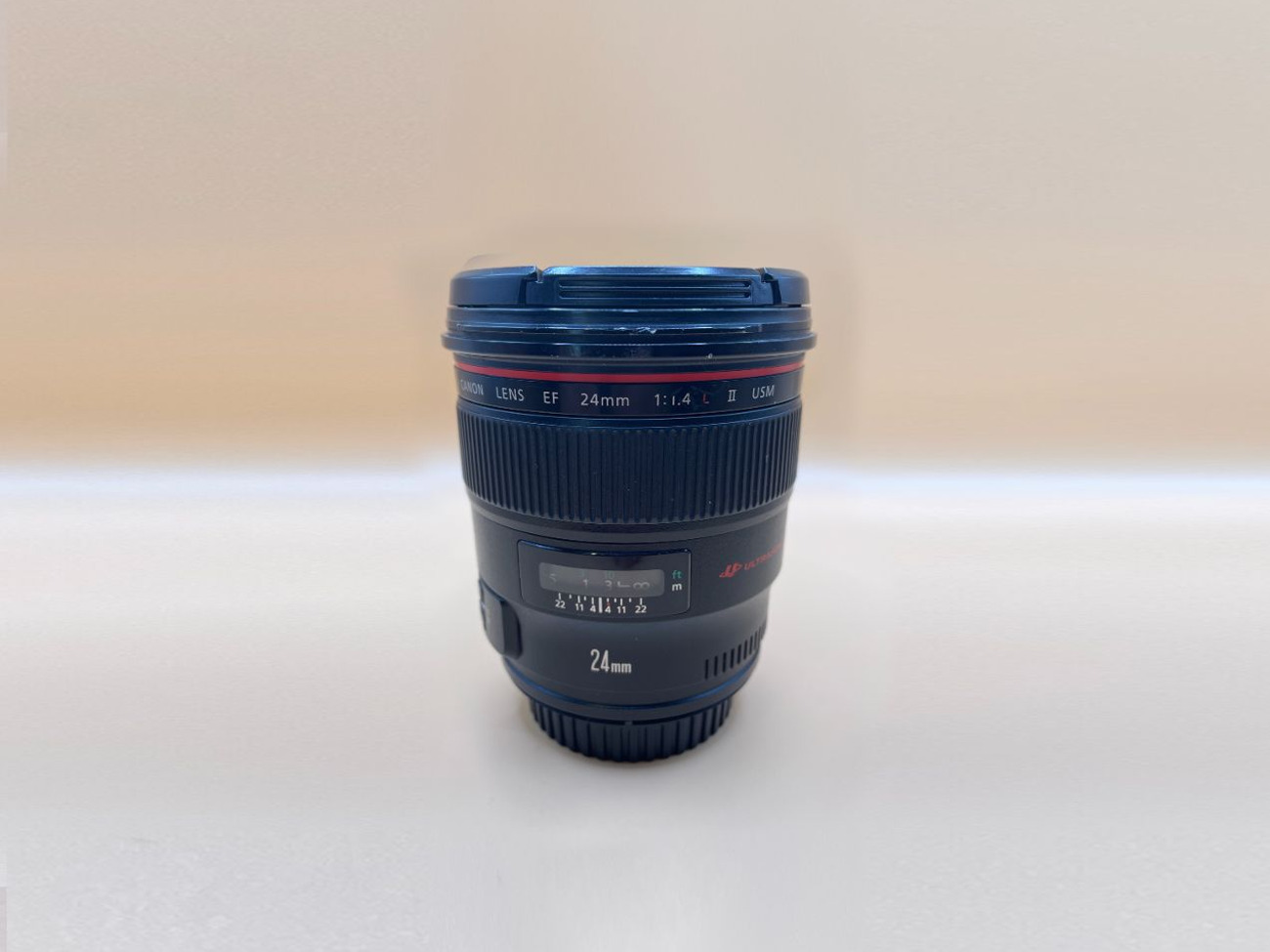 Canon 24mm f1.4 lens