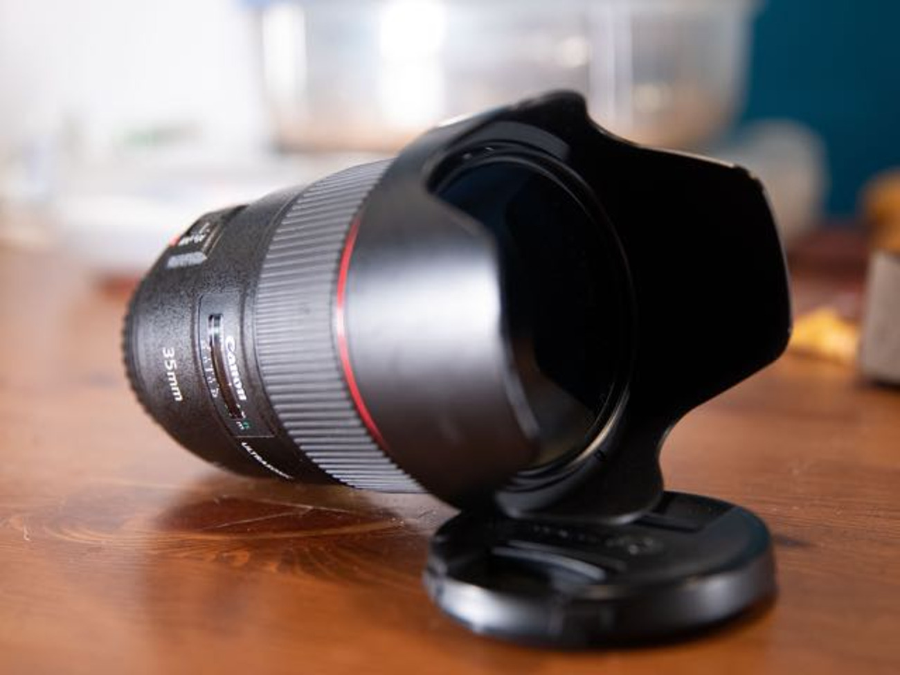 Canon ef 35mm f/1.4l ii usm lens