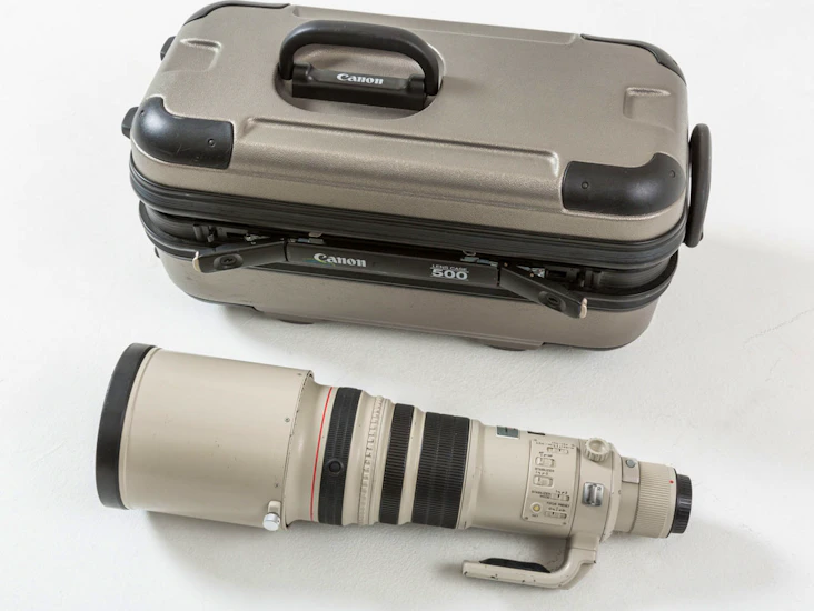 Canon 500mm f4 super-telephoto lens