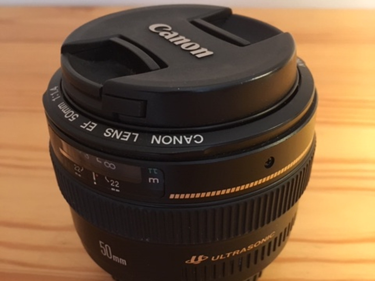 Canon 50mm 1.4 lens