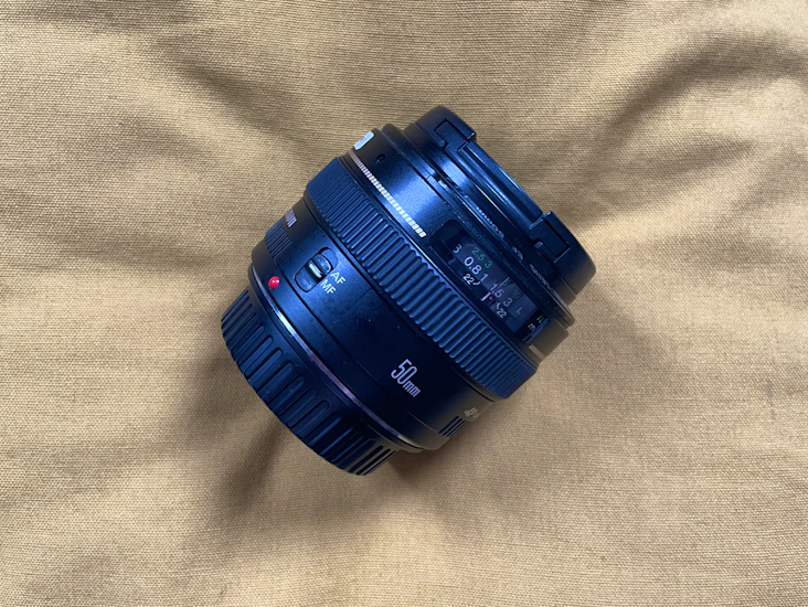 50mm canon f/1.4 usm lens