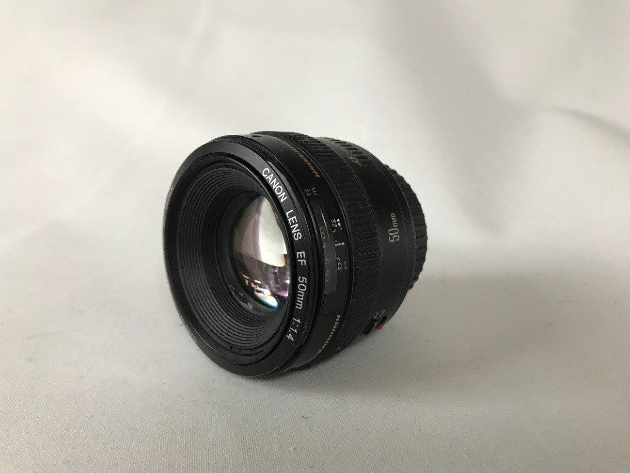 Canon 50mm f/1.4 usm lens