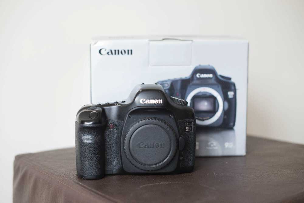 Canon 5d mark 1 camera