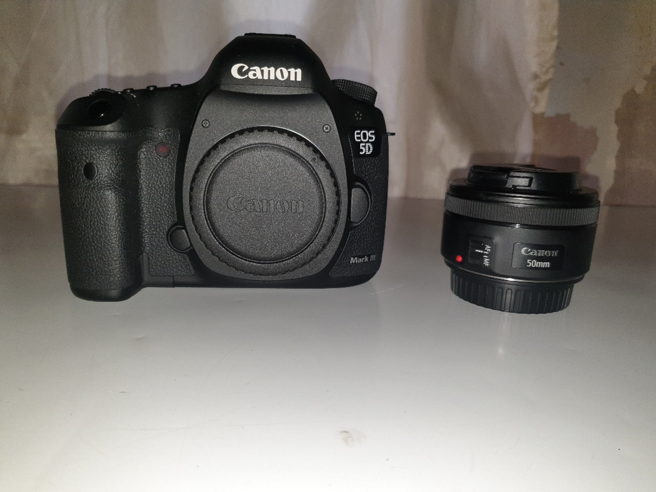 Canon 5d mark iii + canon ef 50mm f/1.8 stm