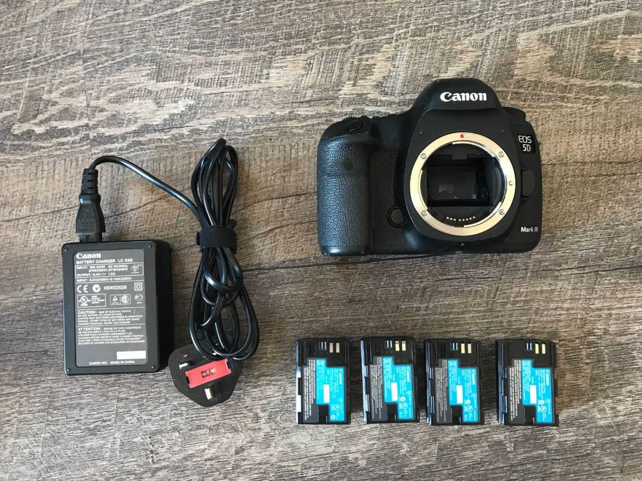Canon 5d mark iii - dslr camera