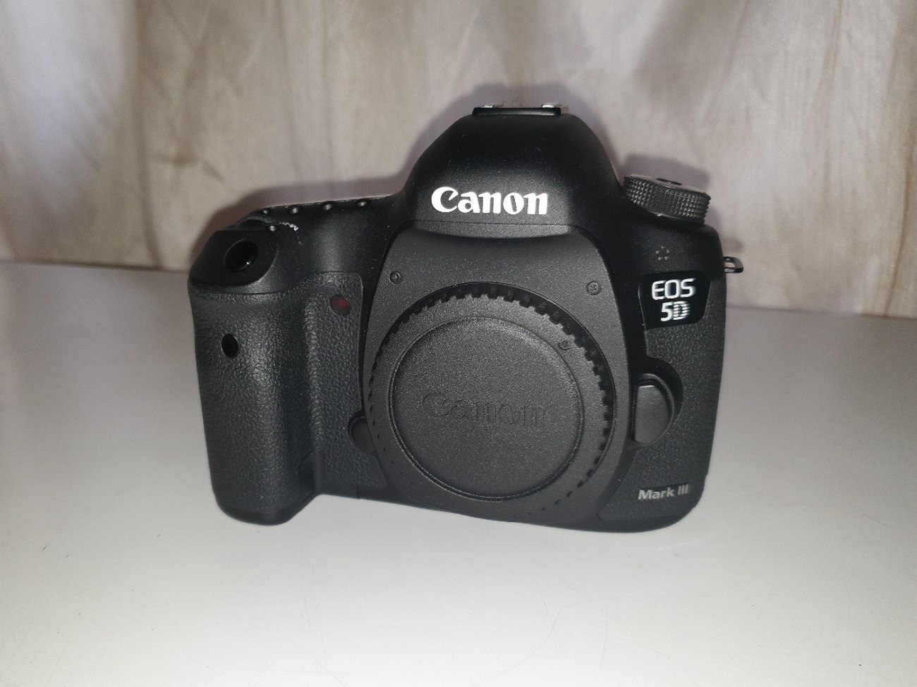 Canon 5d mark iii body only
