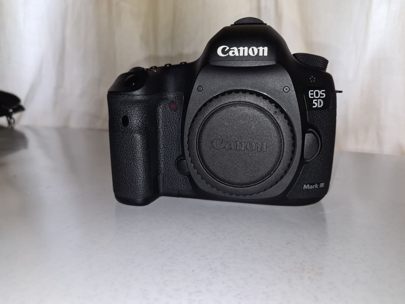 Canon 5d mark iii body only (mk iii)