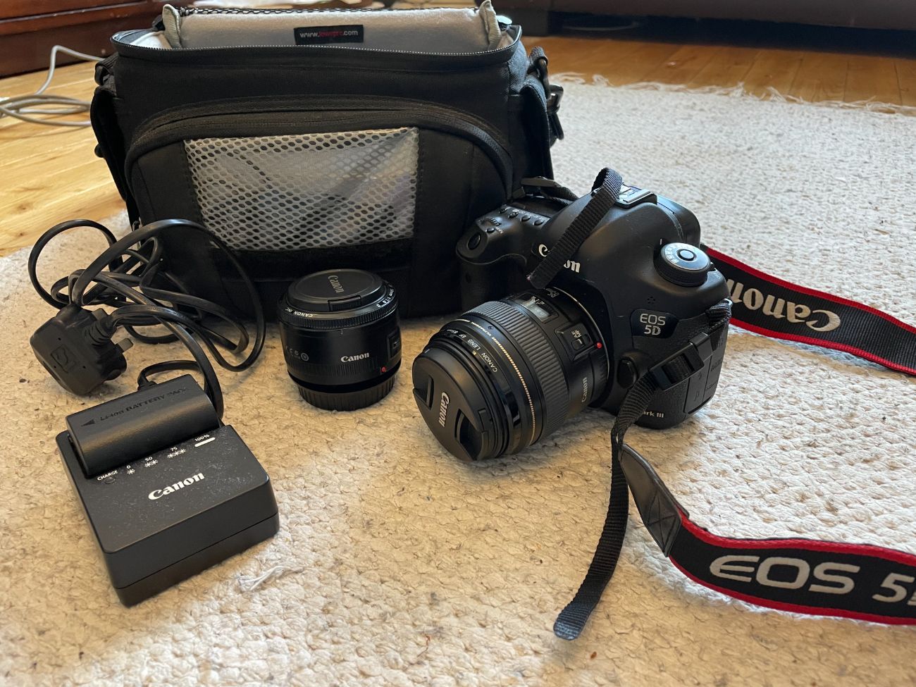 Canon 5d mark iii with canon 85mm + canon 50mm lens