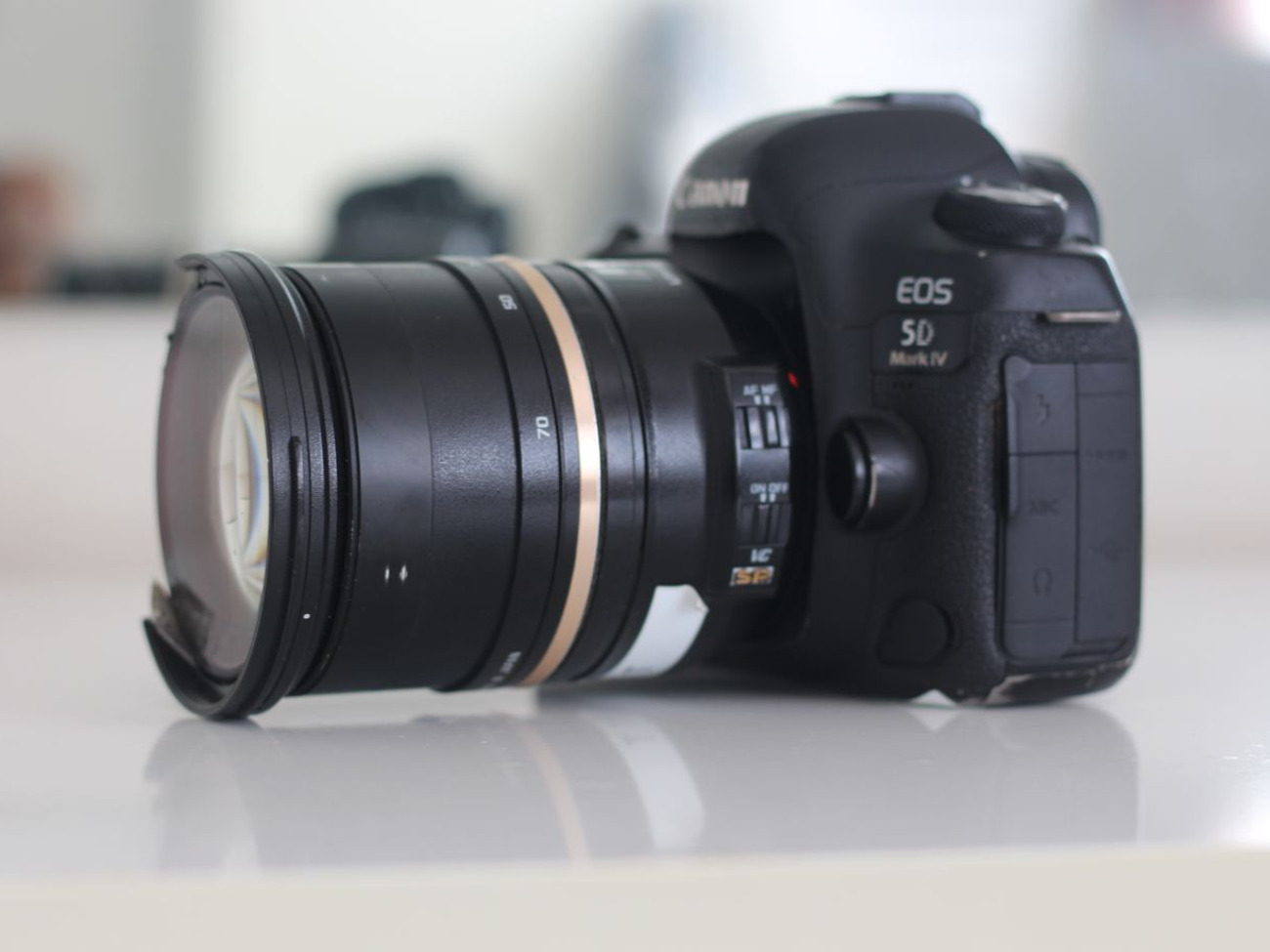 Canon 5d mark iv + tamron 24-70 (canon fit)