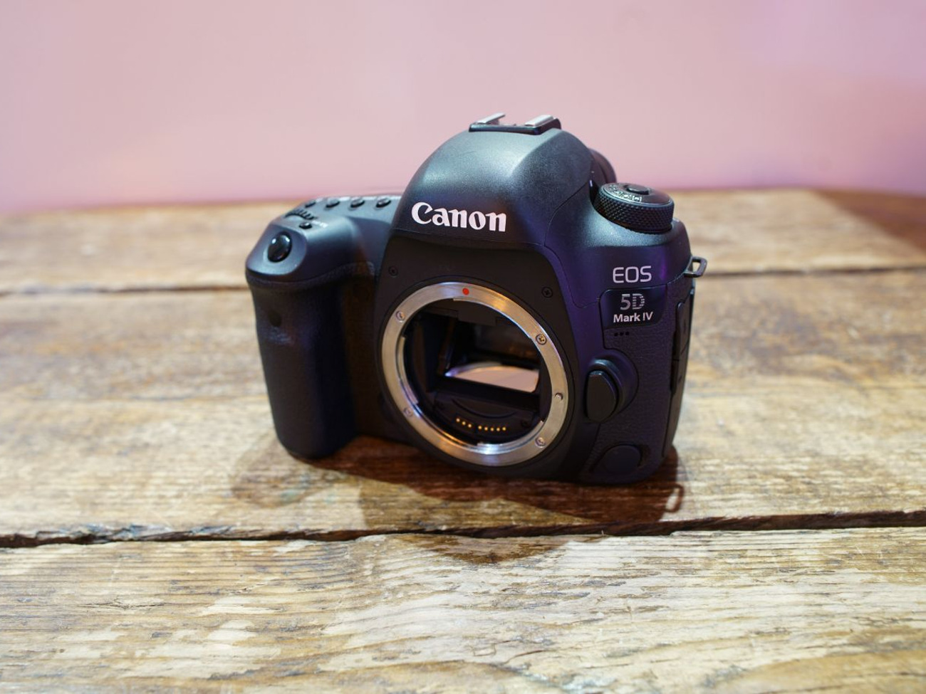 Canon 5d mark iv body