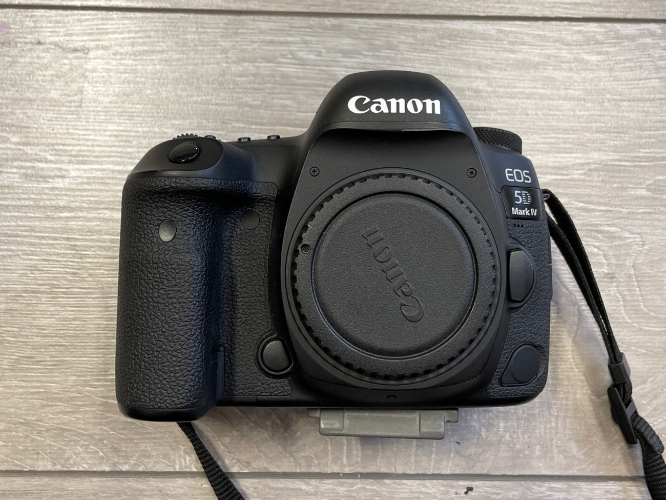 Canon 5d mark iv body