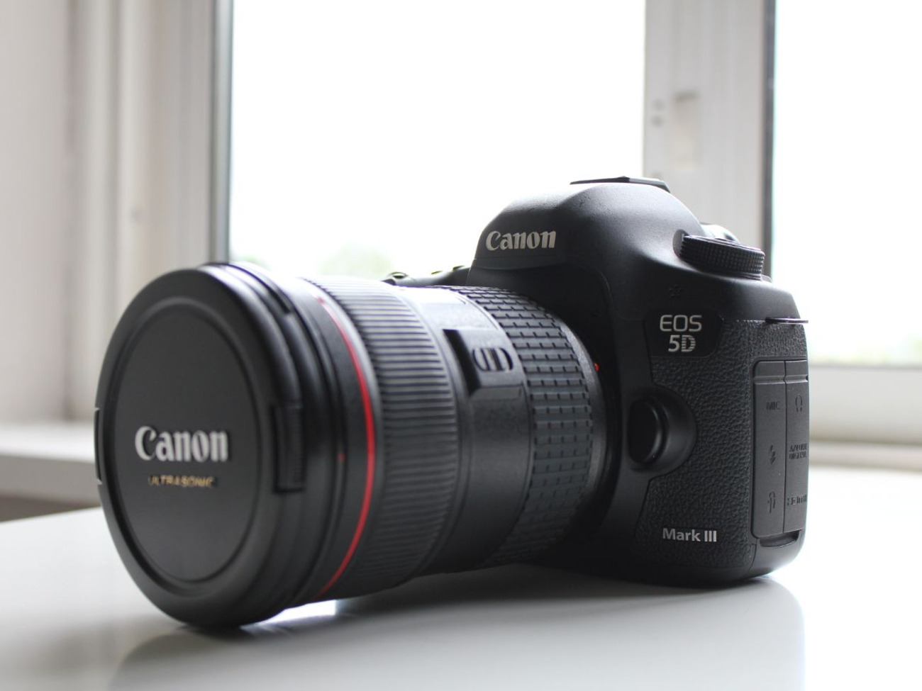 Canon 5d mk3 with 24-70mm mk2 lens