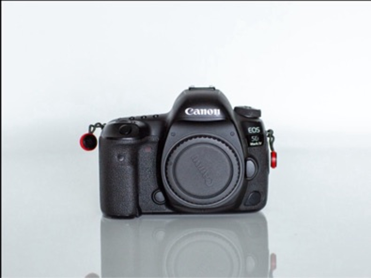 Canon 5d mk3, 24-70 f2.8,  speedlite 600xii-rt