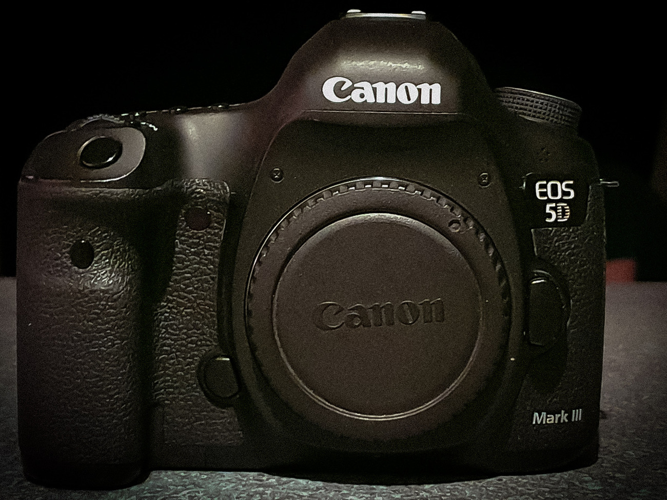 Canon 5d mk iii full frame dslr