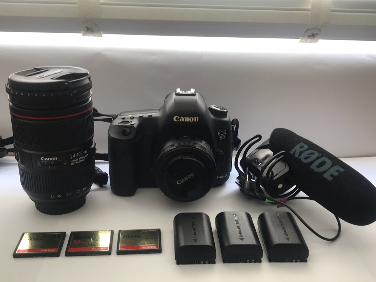 Canon 5d mkiii videographer bundle incl. 24-105 lens