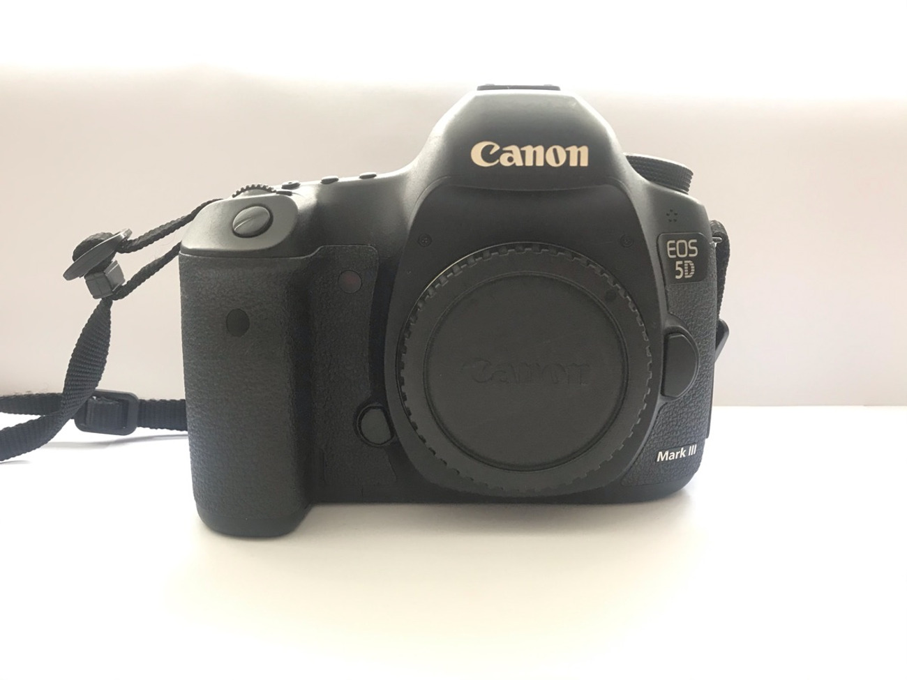 Canon 5d mkiii with strap camera body only
