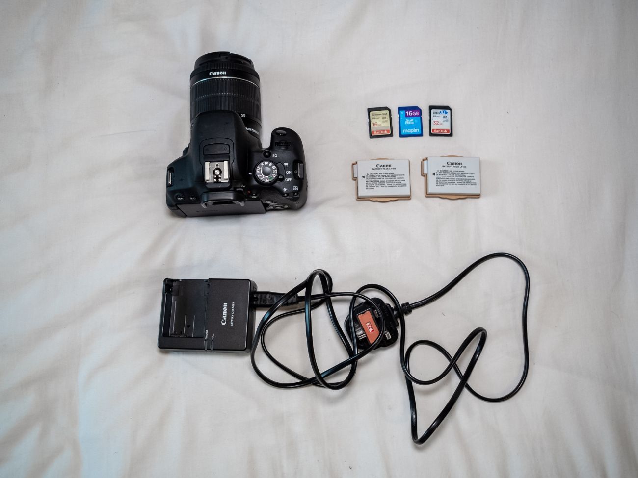 Canon 700d, 18-55mm kit lens & more