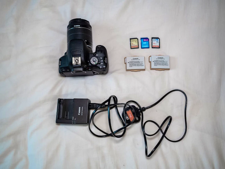 Canon 700d, 18-55mm kit lens & more