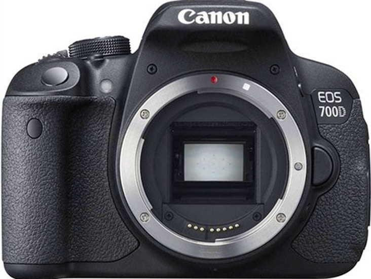 Canon 700d body