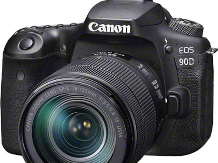 Canon 90d with ef-s 18-135mm f4-5.6 is usm lens