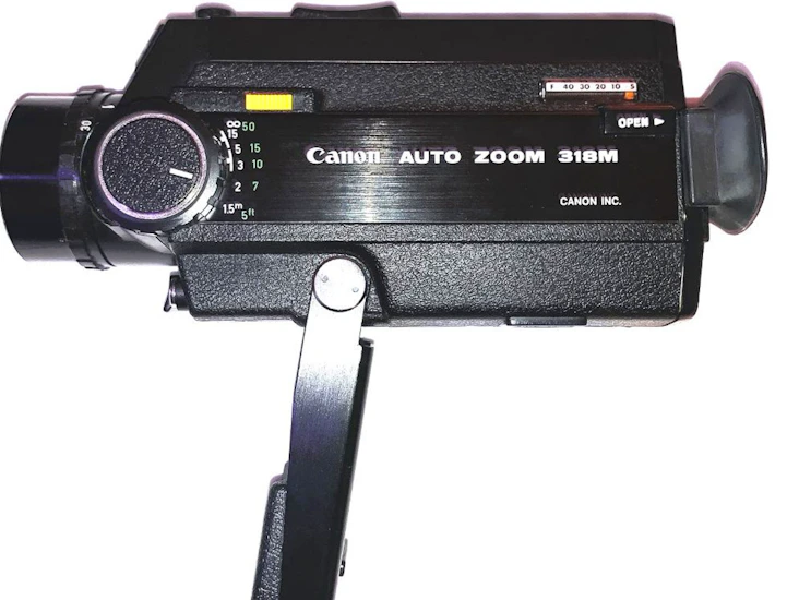 Canon auto zoom 318m super 8mm camera