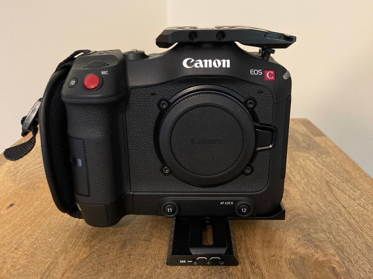 Canon cinema c70 & 128gb sd & sigma 18-35mm 1.8