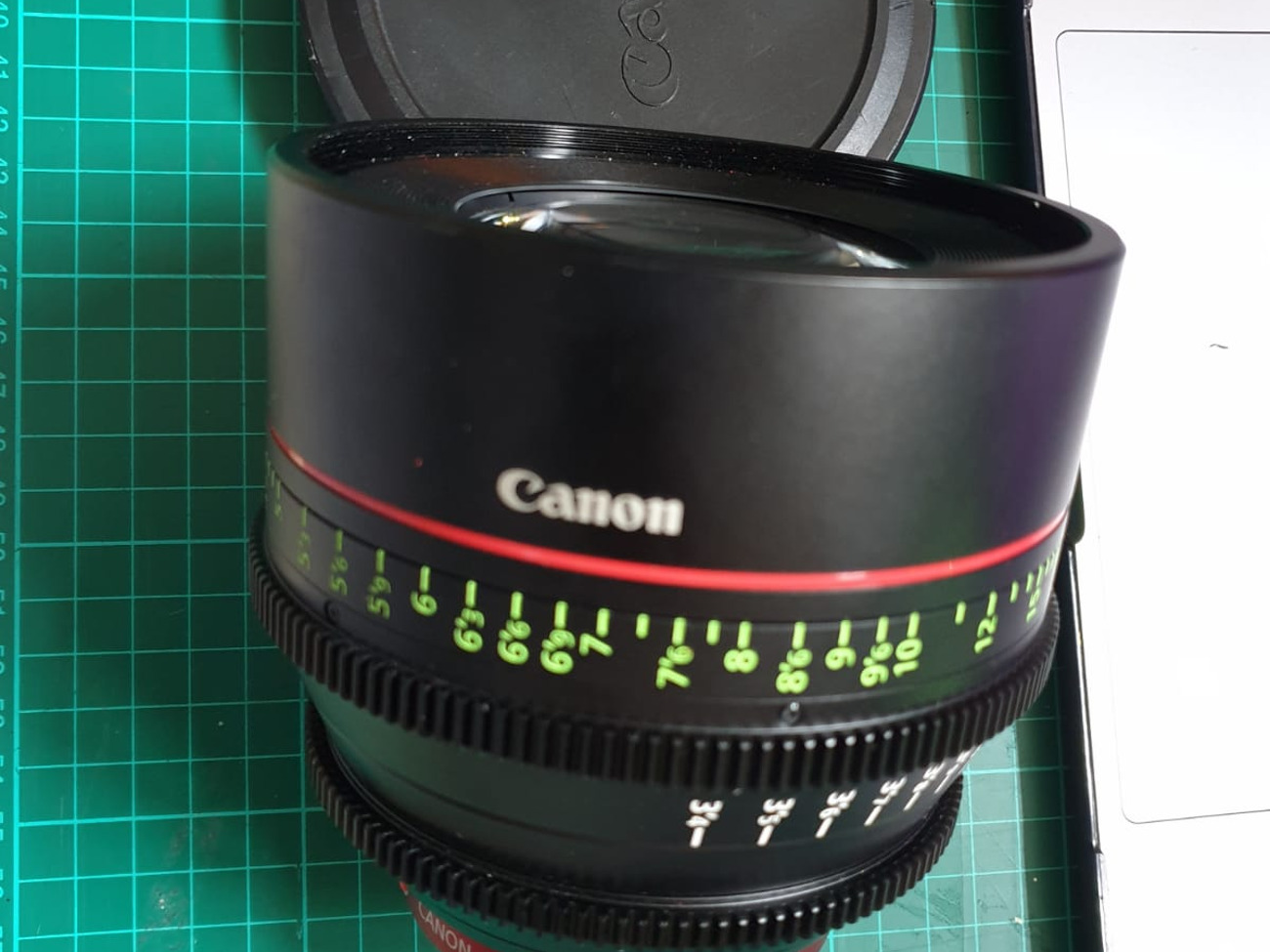 Canon cn-e 135mm cine prime t2.2
