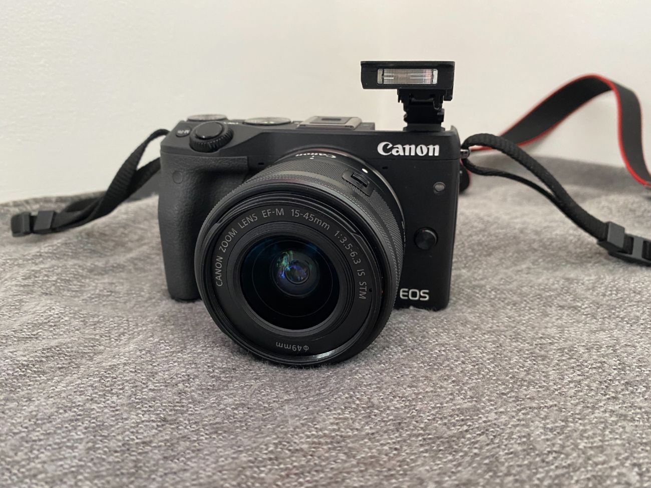 Canon dslr m3 camera