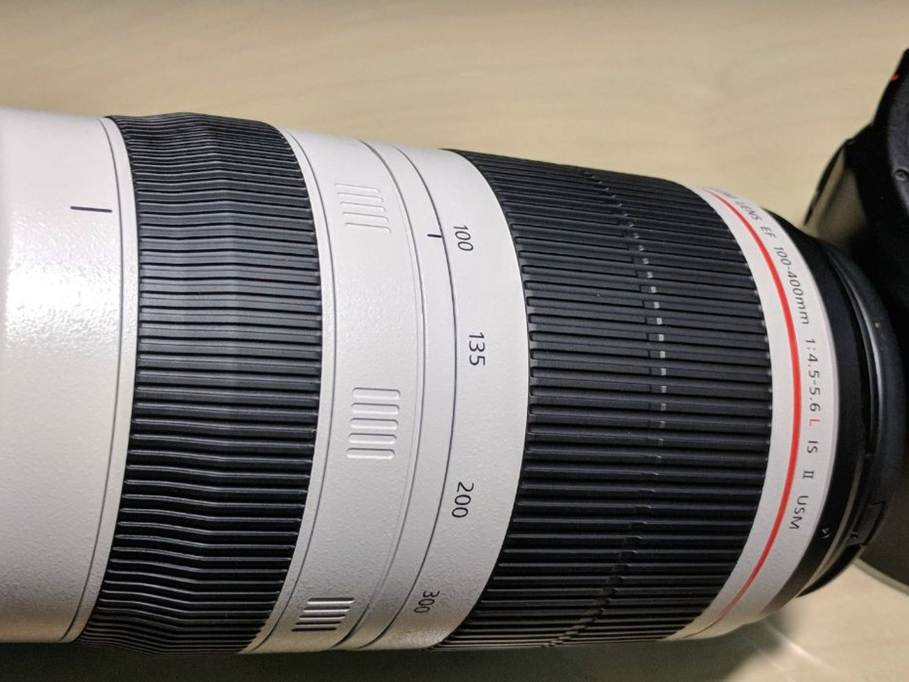 Canon ef 100-400 mm f/4.5-5.6 l is ii usm lens for dslr