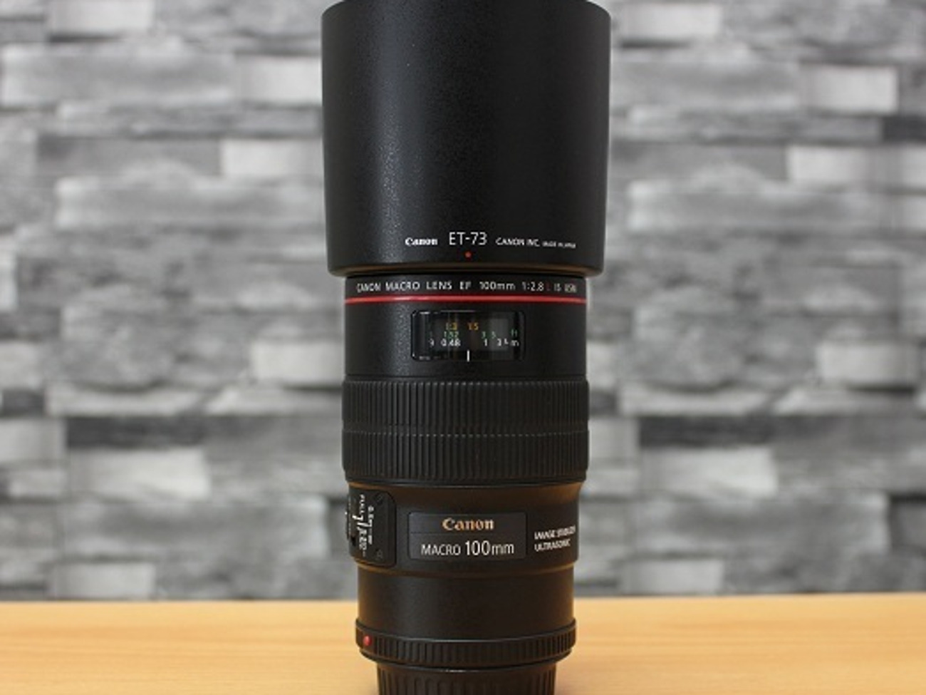 Canon ef 100mm f2.8 l is