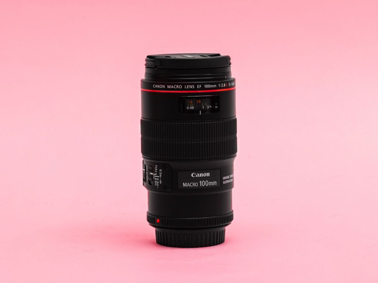 Canon ef 100mm f/2.8l is macro lens