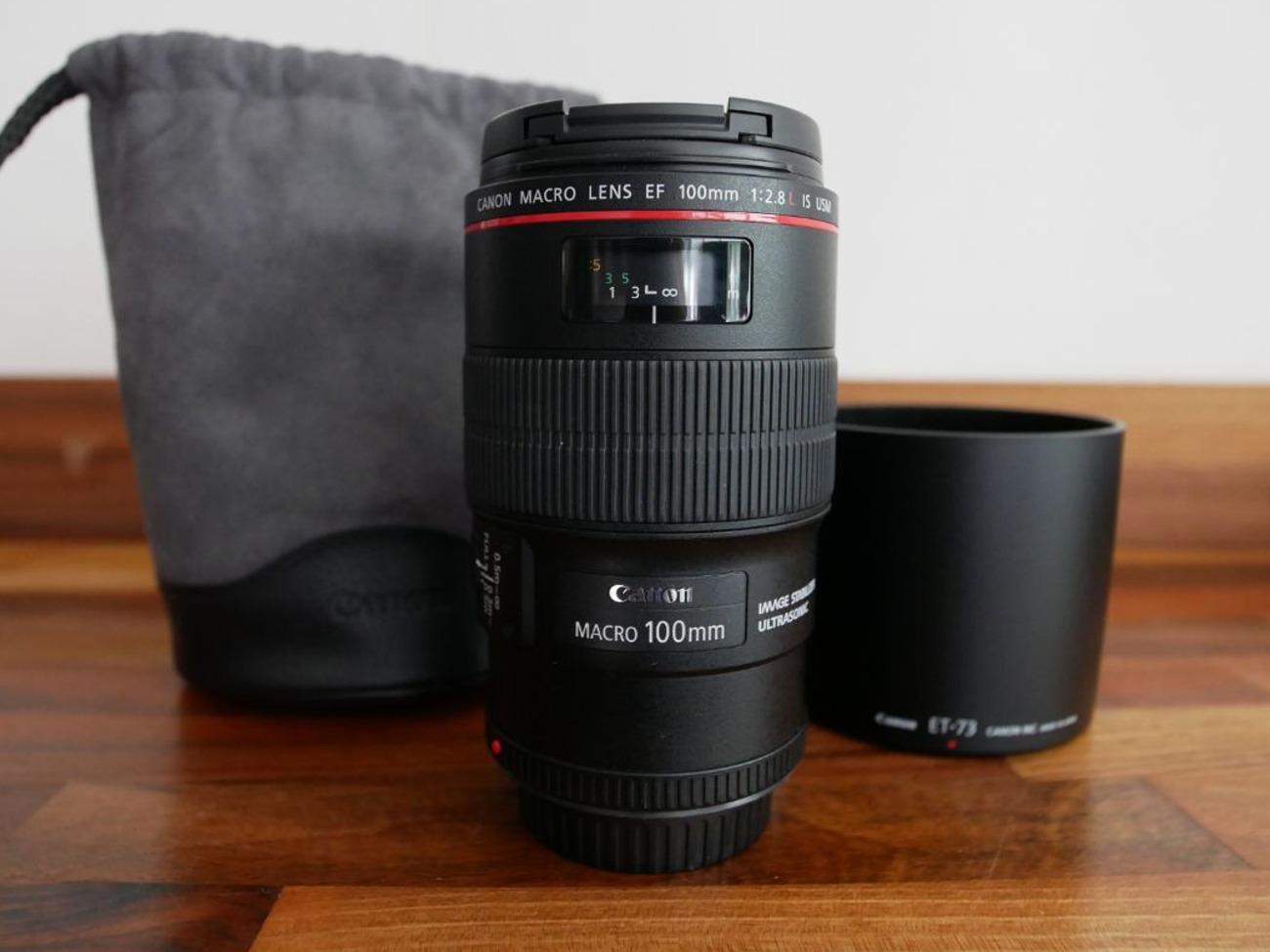 Canon ef 100mm f/2.8l macro is usm lens