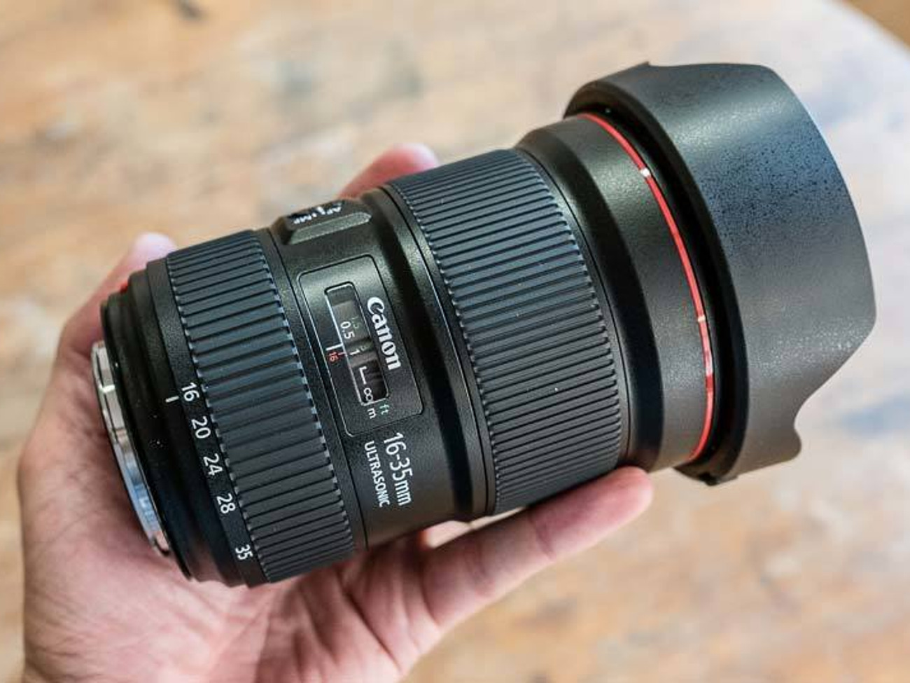 Canon ef 16-35mm f2.8l iii usm lens