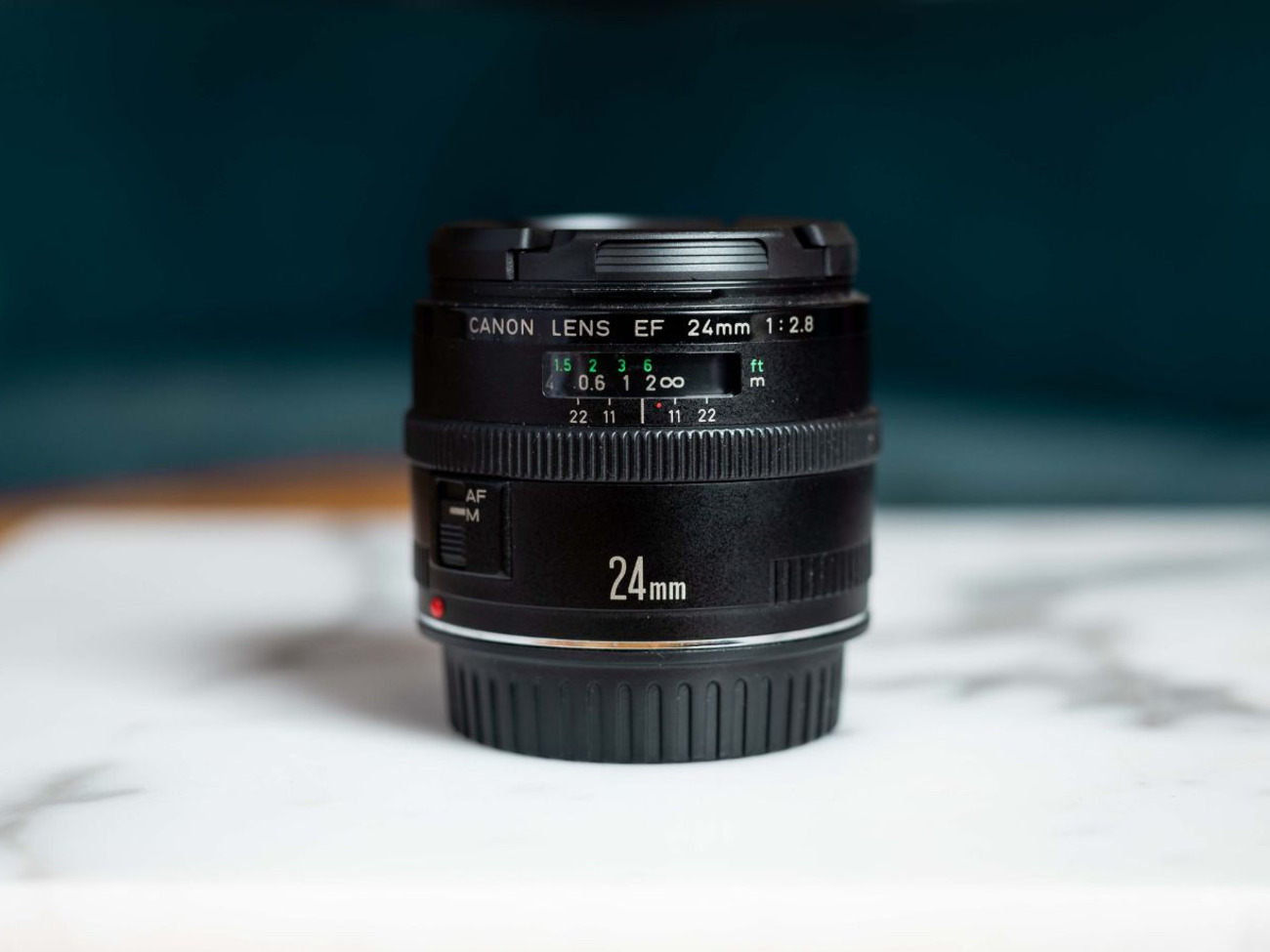 Canon ef 24mm 2.8 prime lens