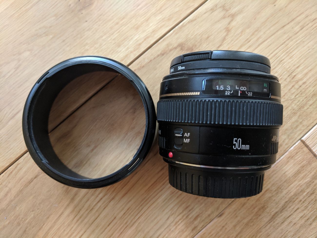 Canon ef 50mm f1.4 lens