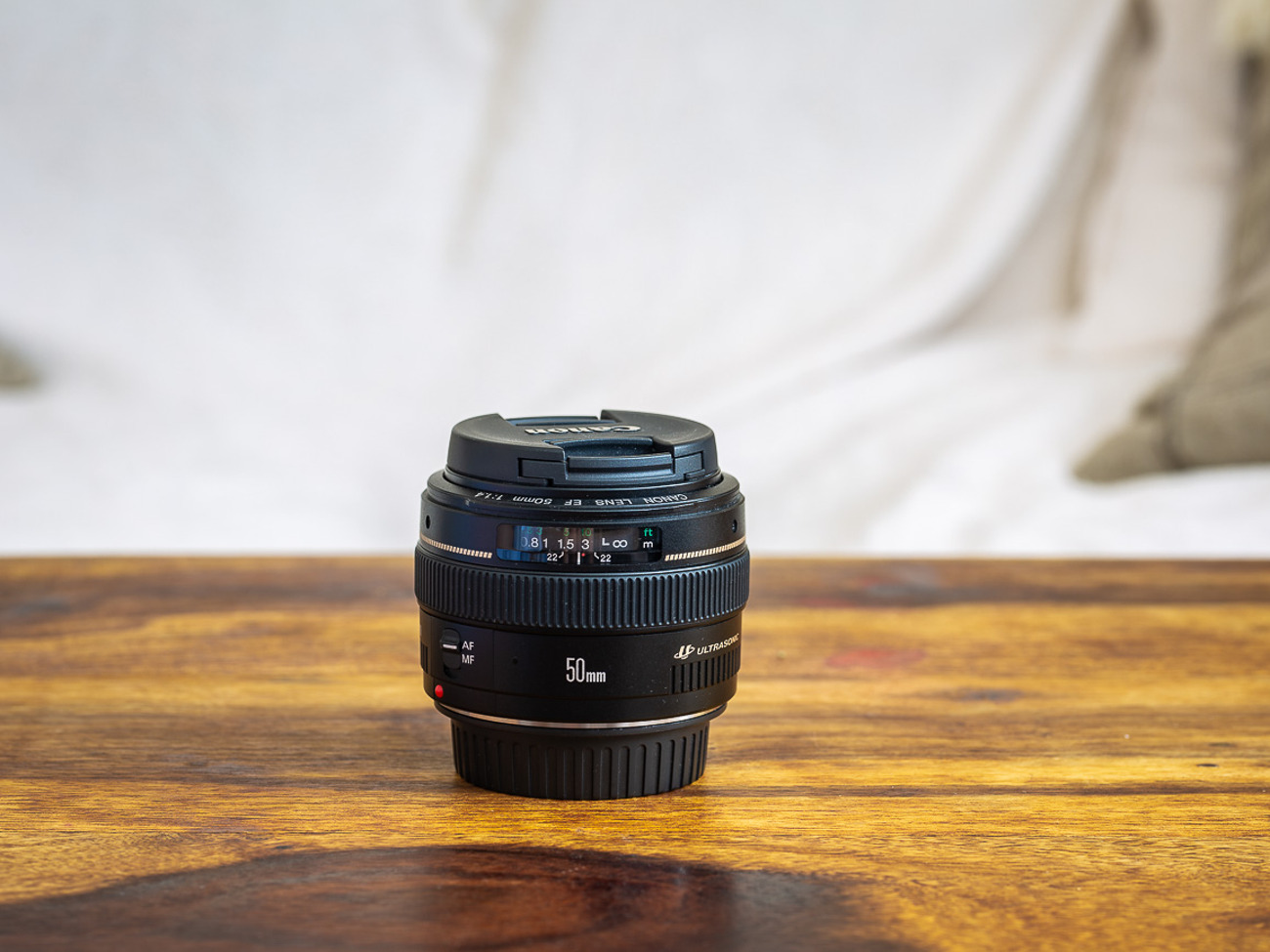 Canon ef 50mm f1.4 usm lens