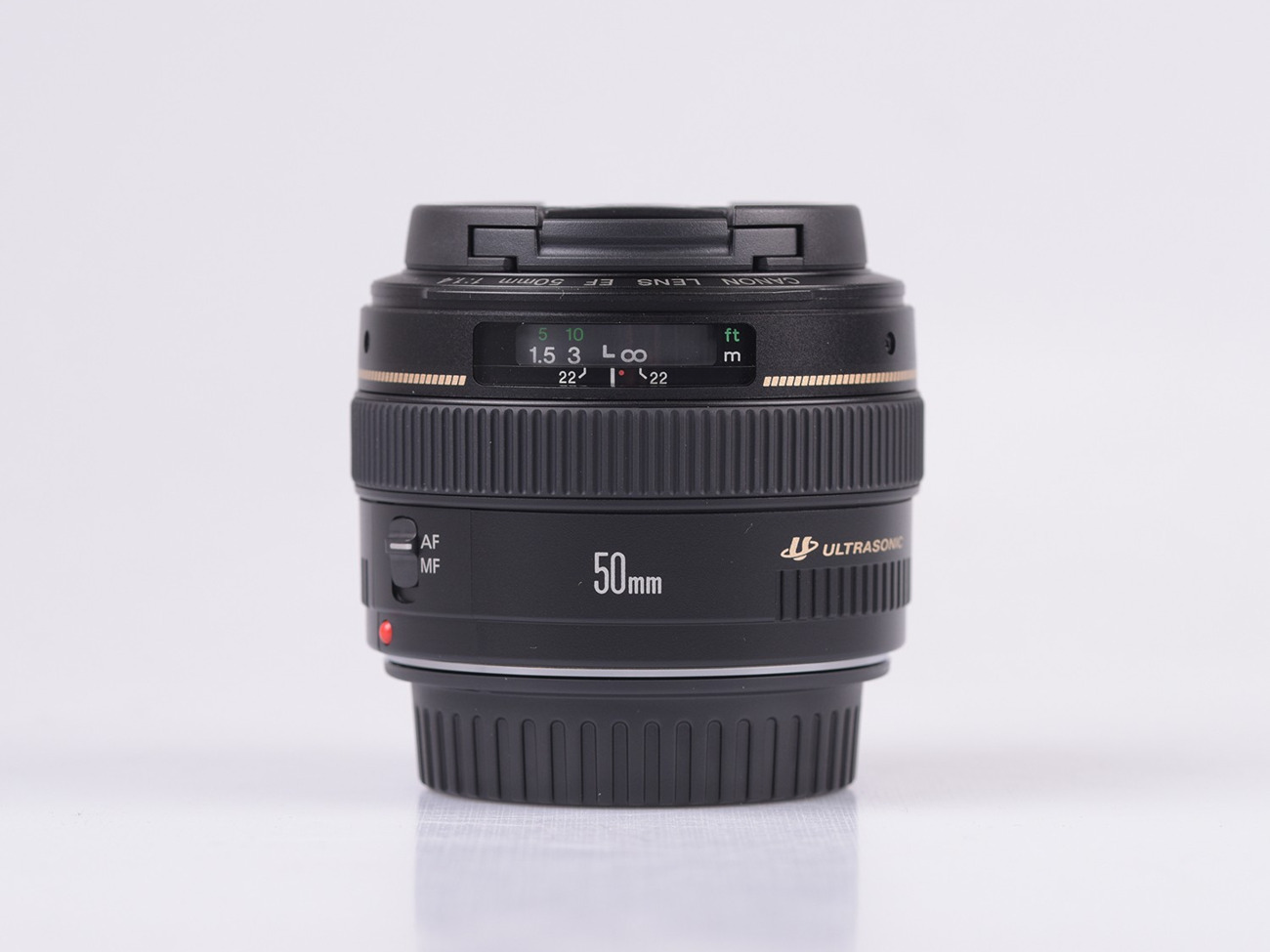 Canon ef 50mm f/1.4 usm lens full frame prime lens to rent in manchester
