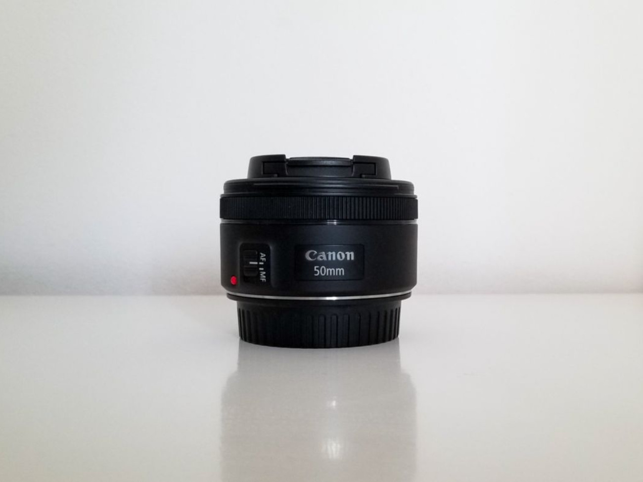 Canon ef 50mm f/1.8 stm lens