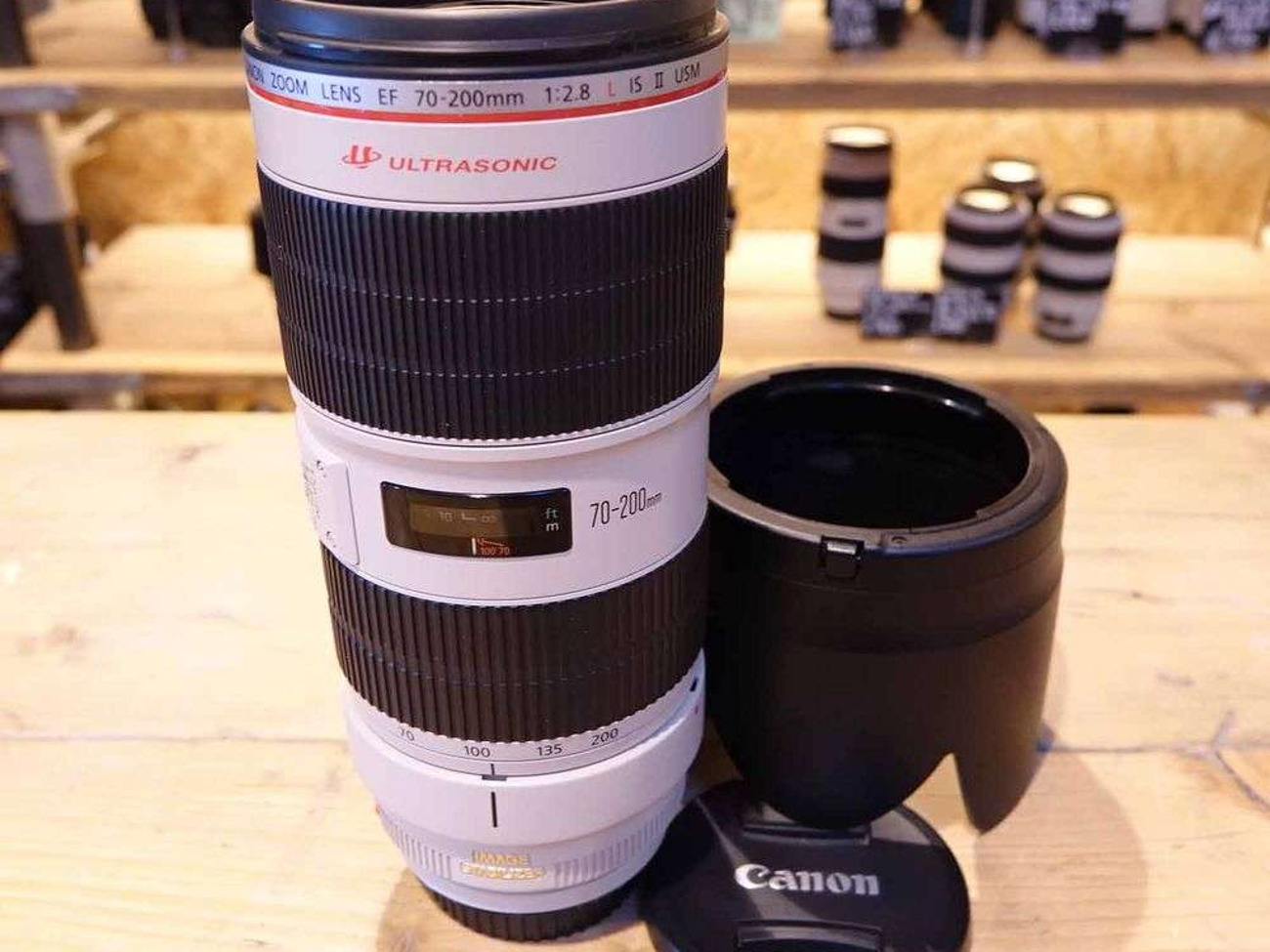 Canon ef f2.8l 70-200mm is ii usm lens