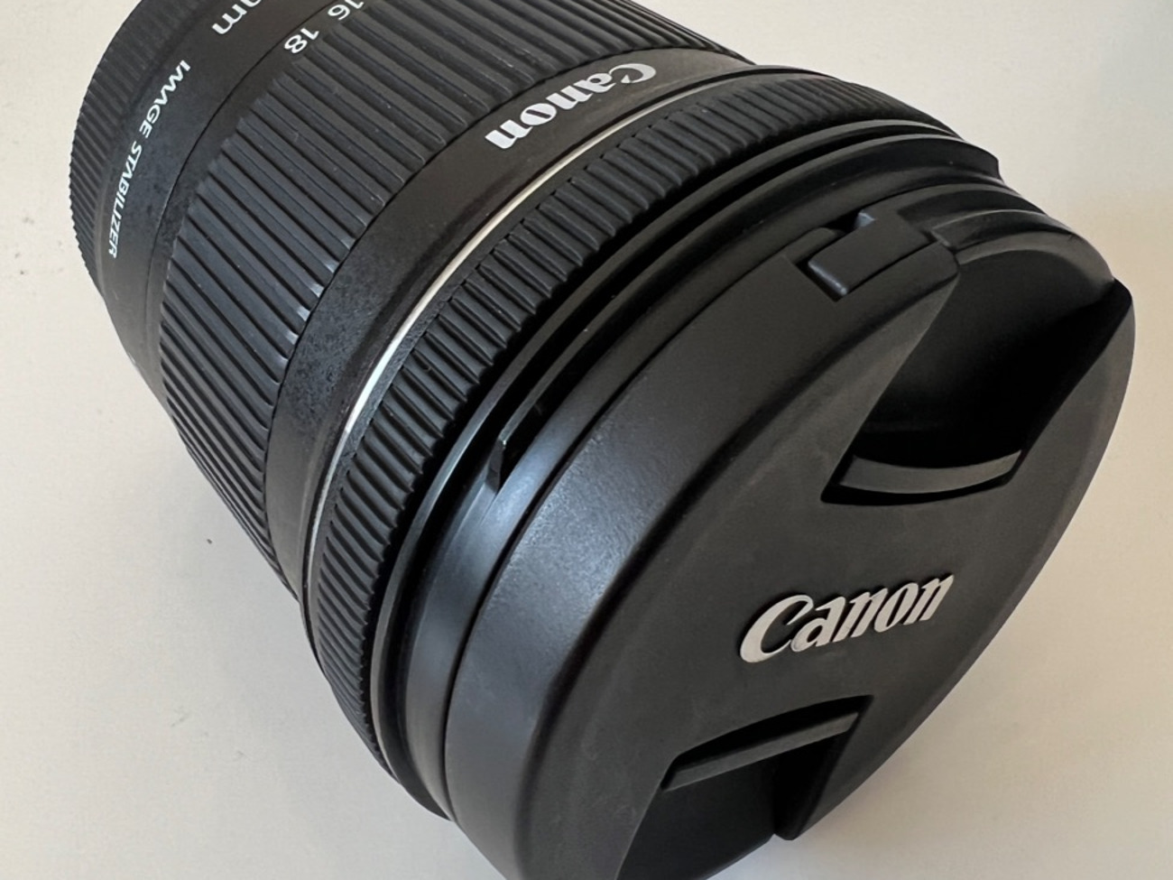 Canon ef-s 10-18mm f4.5-5.6 is stm lens