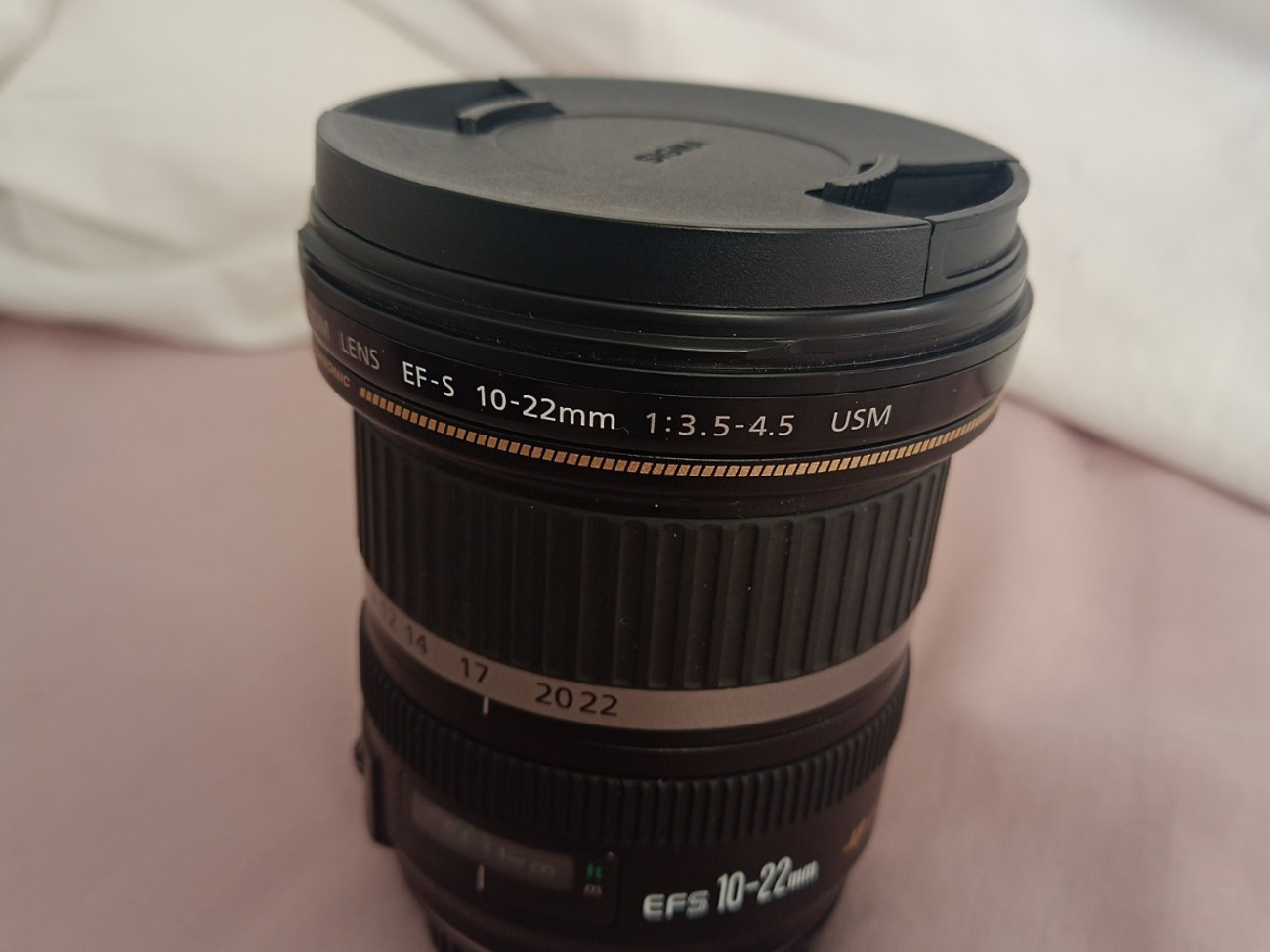 Canon ef-s 10-22mm f3.6 lens