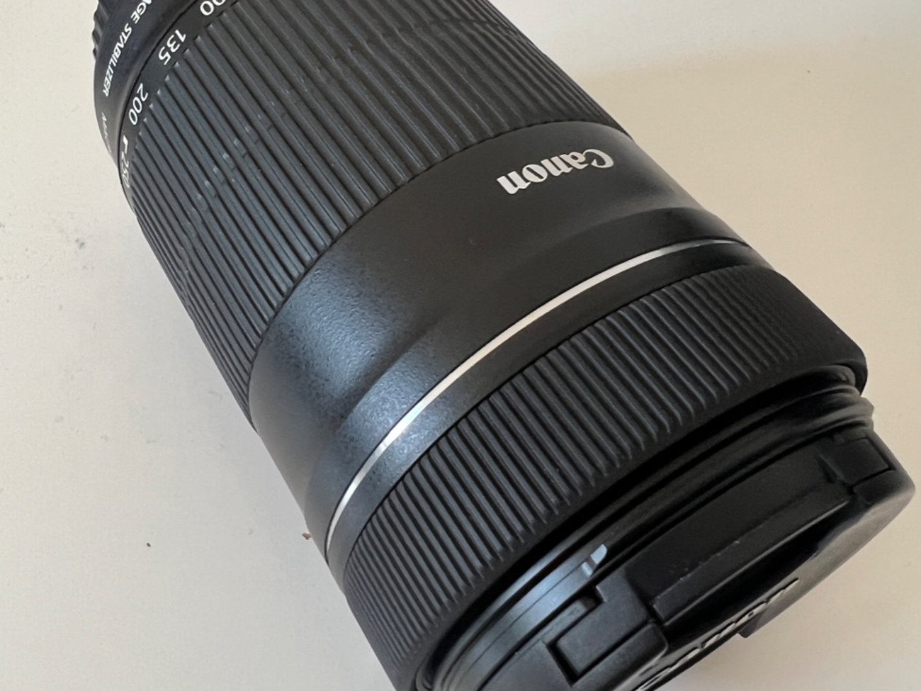 Canon ef-s 55-250mm f/4-5.6 is stm lens