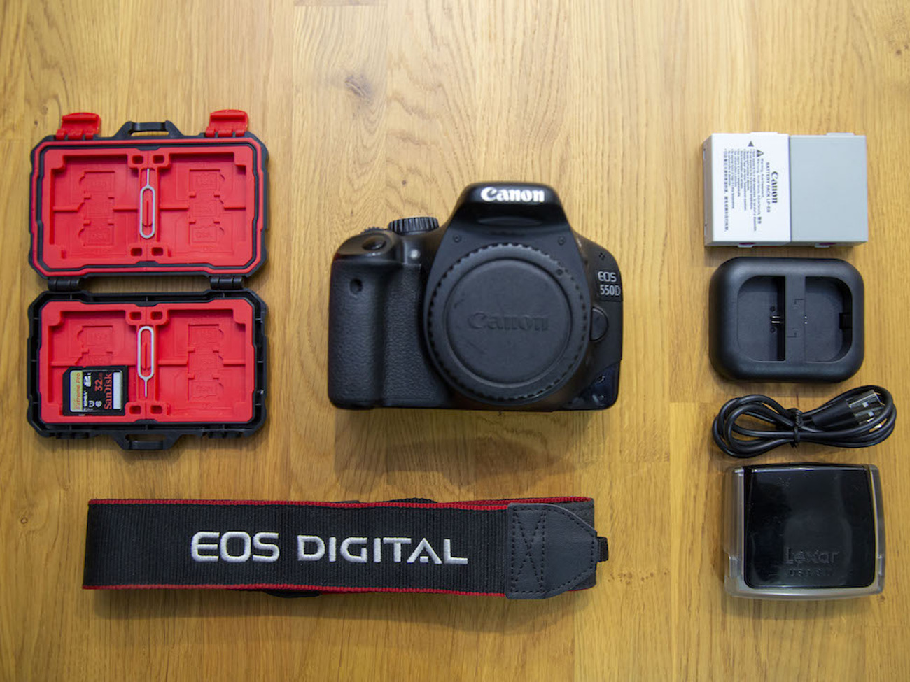 Canon eos 550d/t2i body only
