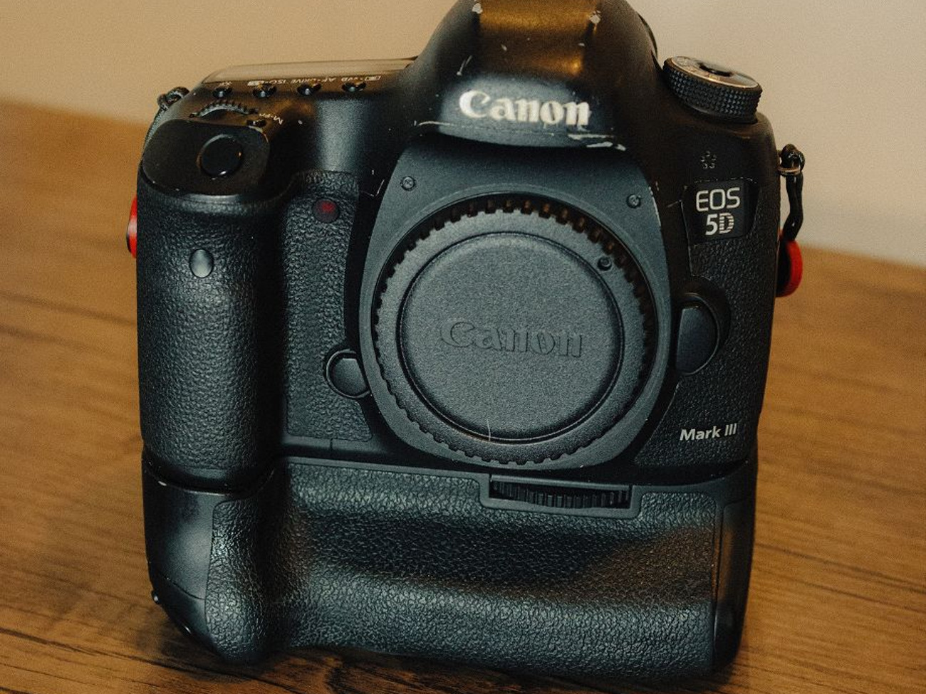 Canon eos 5d mark iii body + battery grip