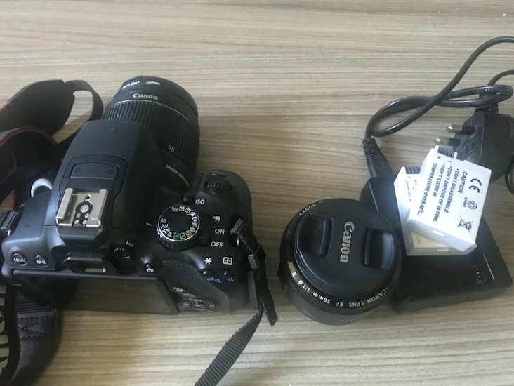 Canon eos 650d camera plus 50mm lens