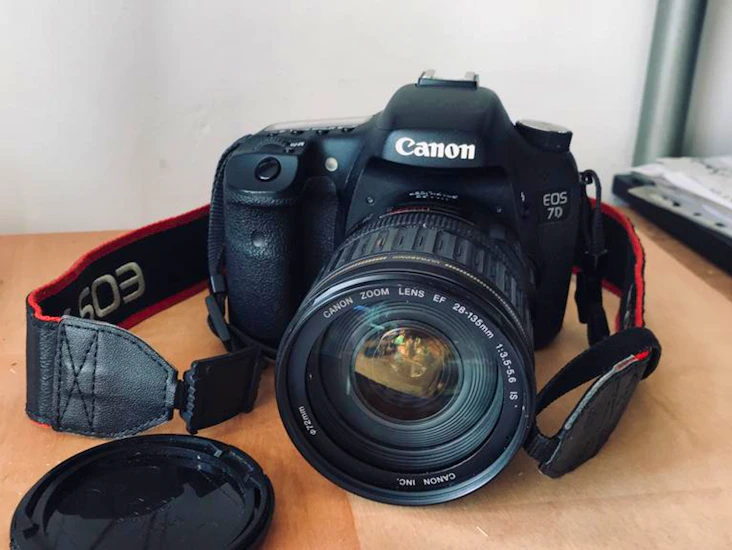 Canon eos 7d + 28-135mm canon image stabilizer zoom lens