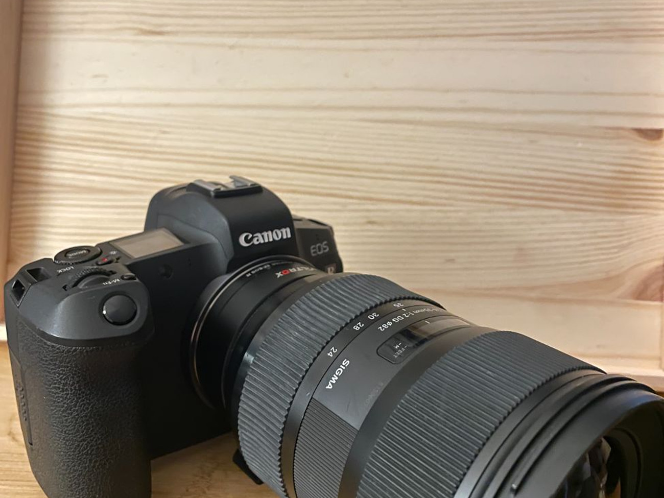 Canon eos r camera with sigma art 24-35mm f2 lens