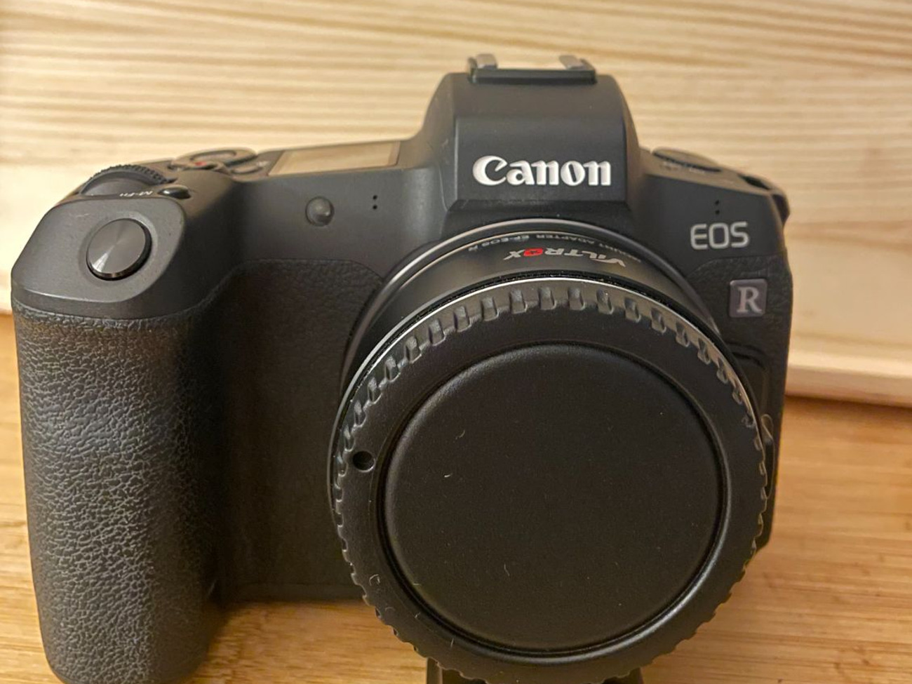 Canon eos r mirrorless camera with ef-eos r mount adaptor