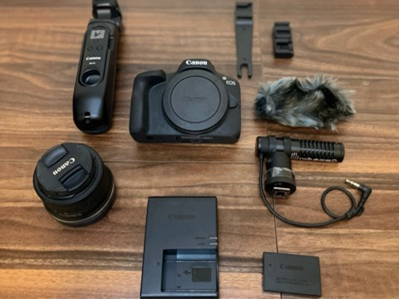Canon eos r50 camera